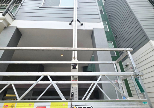 How the ReechCraft PowerMast Delivered a Seamless Courtyard Access Solution for Sunbelt Rentals (1)